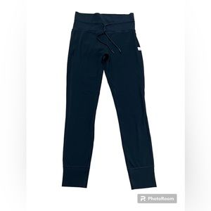 Vuori Daily Jogger women M